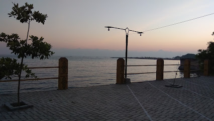 Pantai Watu Payung
