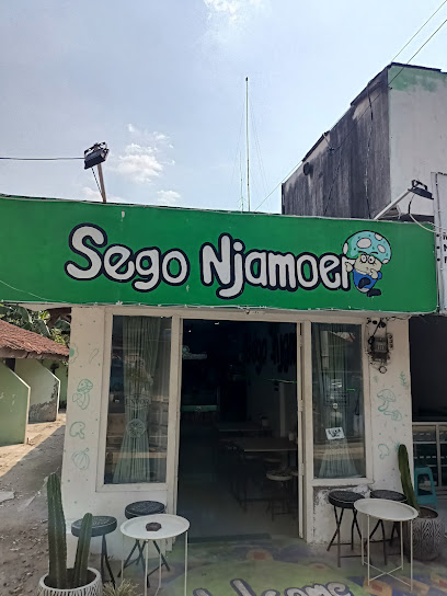 Sego Njamoer Lamongan
